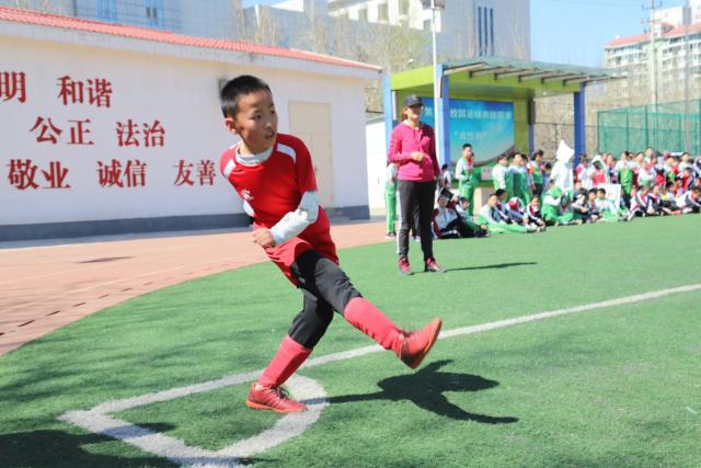 杜兰特27分小萨空砍三双 太阳22分逆转胜国王